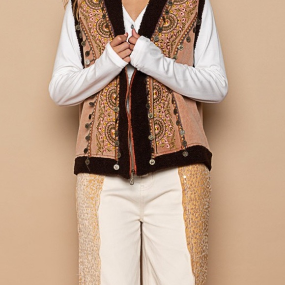 B11P🤎POL perfect faux shearling brown vest w/amazing embroidery+faux fur… - Picture 12 of 14